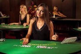 Antarmuka aplikasi kasino jp menampilkan menu sportsbook, live dealer, dan slot di layar mobile